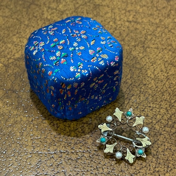 Antique Victorian 10k Yellow Gold Turquoise Pearl Ivy Leaf Wreath Brooch - Picture 8 of 10